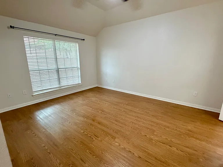 1001 Roberts Bend Ct — Photo 22