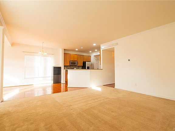 5th image of 9409 Meredith Creek Ln