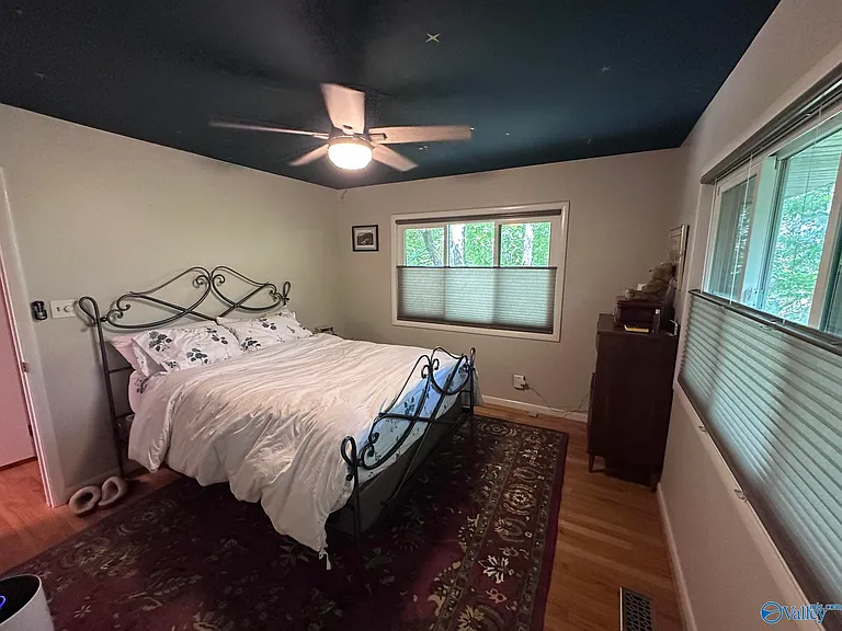 2210 Briarcliff Rd SE — Photo 9