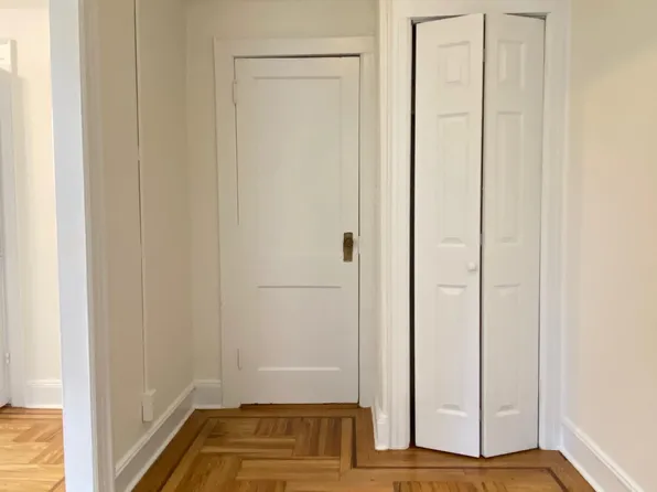 47-25 38th Street image 11 of 20