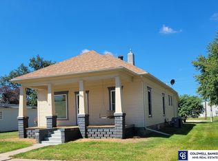 519 7th Ave, Fairmont, NE 68354