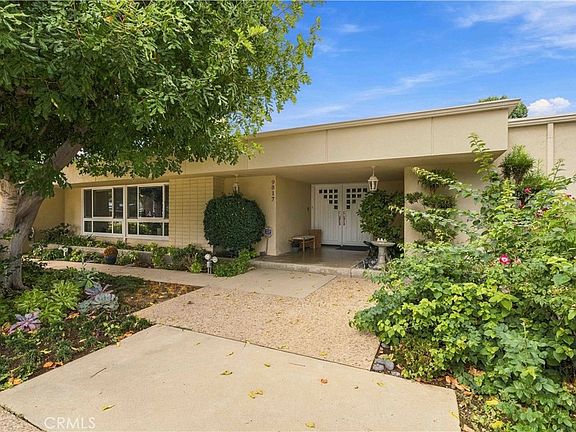 2nd image of 9817 Donna Ave