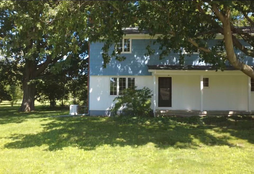 1st image of 915 Sunset Dr