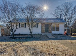 3522 Brookfield Ln, Maryville, TN 37803