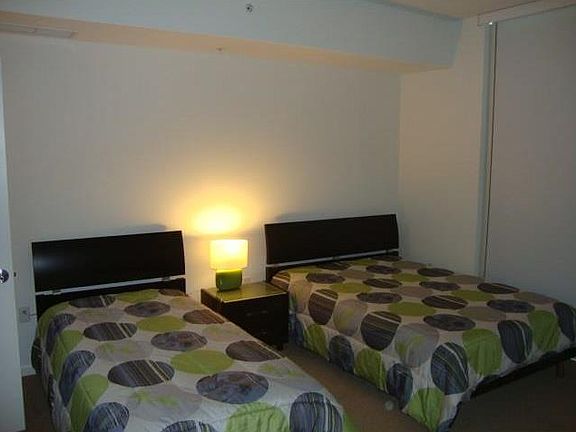 4th image of 244 Biscayne Blv #906