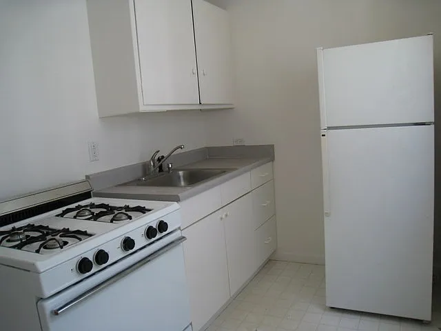 2813 Shattuck Ave #4 — Photo 4