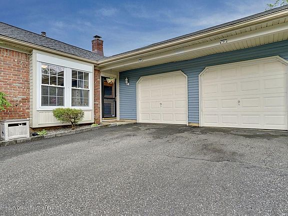 4th image of 202 Boundary St