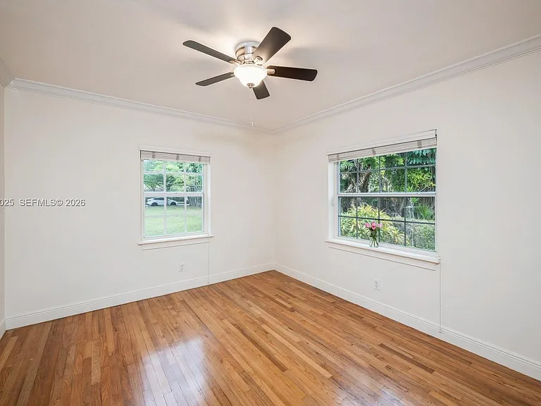 237 Madeira Ave #1 — Photo 28