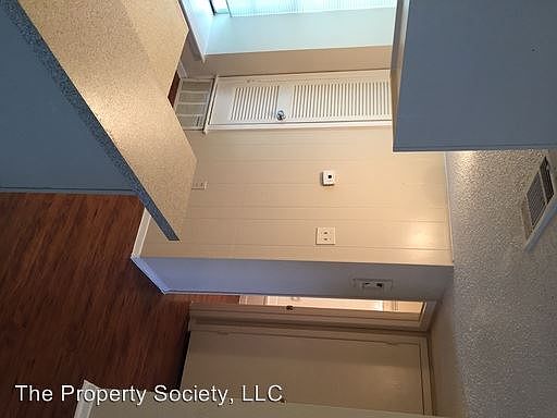 4th image of 6301 Berkman Dr