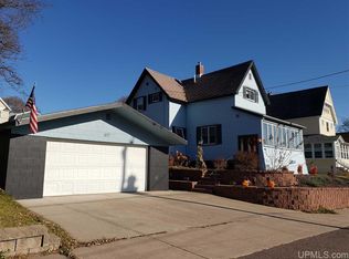 1017 Summit St, Hancock, MI 49930