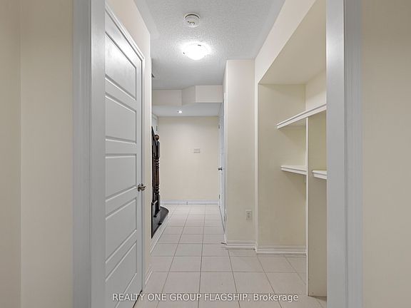 5th image of 122 Christopher Rd