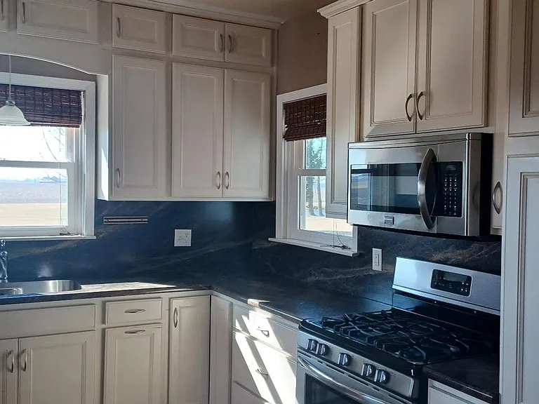 12985 N 300 W — Photo 7