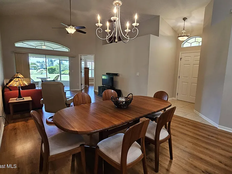 5324 Tay Ct — Photo 6