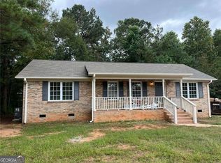 65 Faye Kight Cir, Hartwell, GA 30643