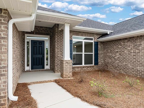 3rd image of 704 Jamestown Cir