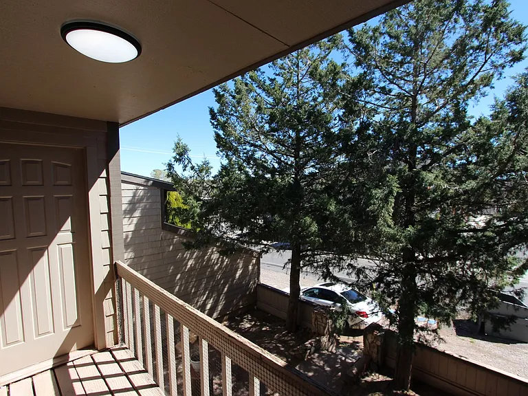 1927 E Arrowhead Ave — Photo 12