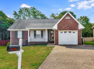 122 Cloverfield Ct, Hendersonville, TN 37075