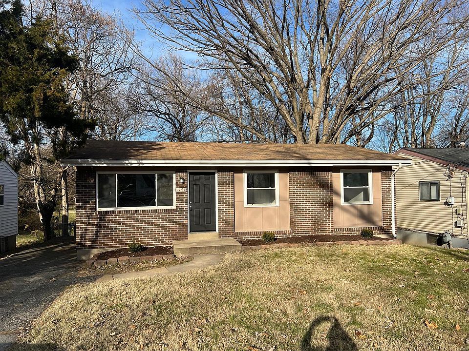 1st image of 257 Connolly Dr