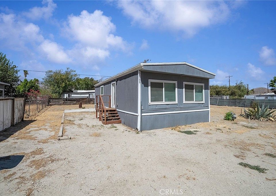 1st image of 52100 Esperanza Ave