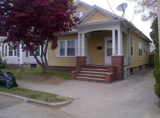 11 Harwood St, Cranston, RI 02910