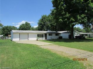 3015 Polly Rd, Ravenna, OH 44266