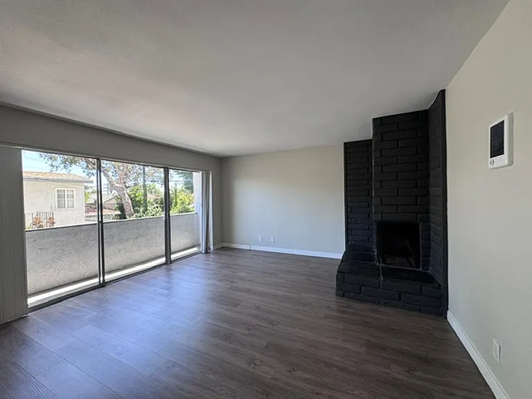 Coronado House — Photo 3