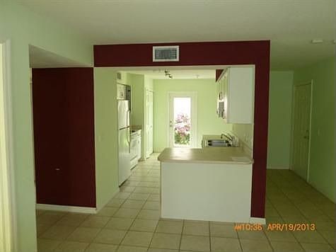 5th image of 25710 Lake Amelia Way Unit 104