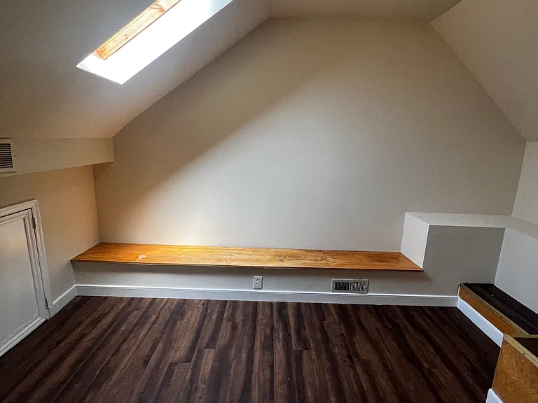 813 W Broad St #B — Photo 19
