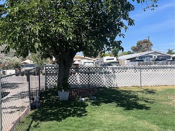 4th image of 2272 Raymond Ln