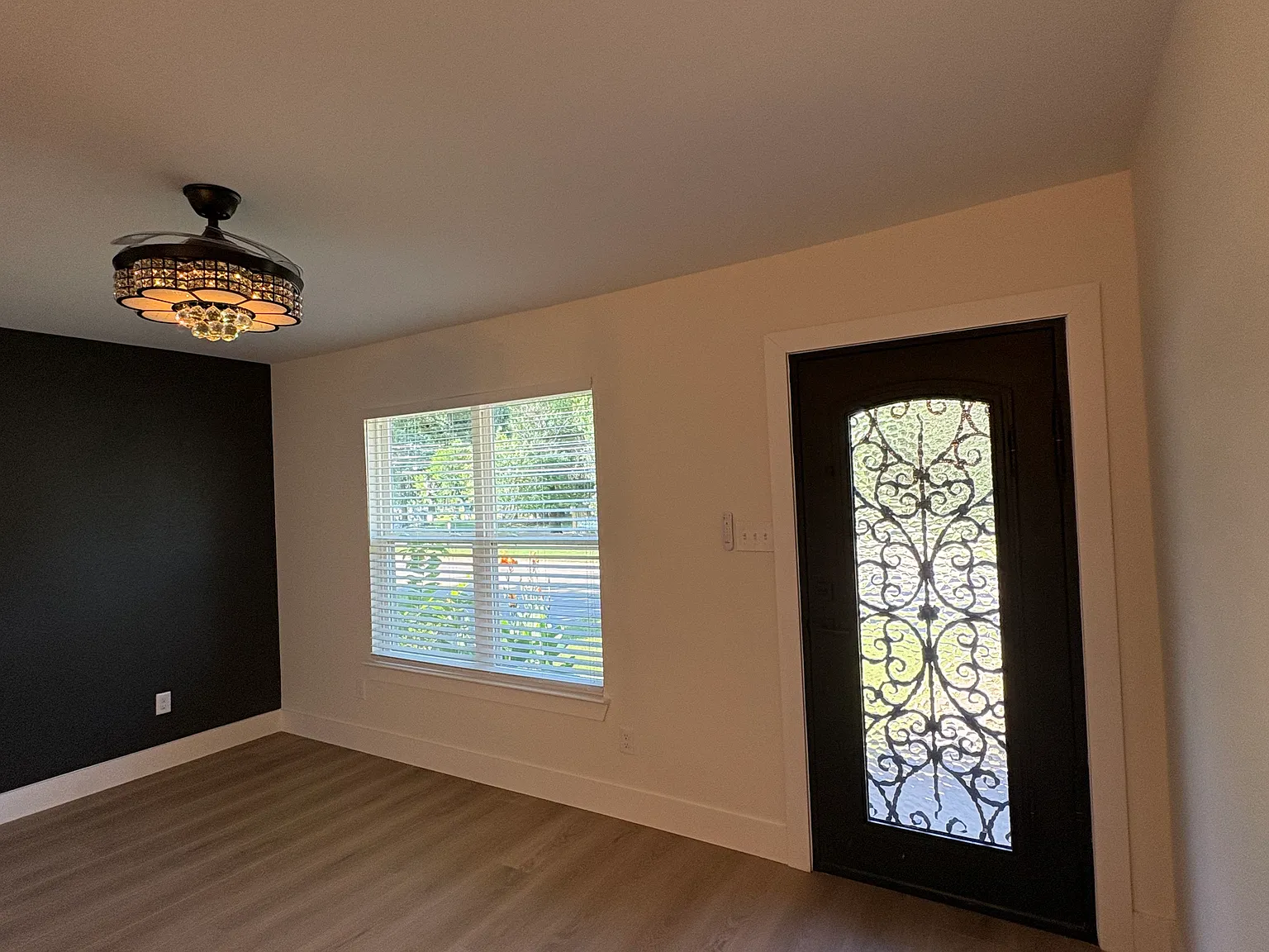 1 bed, 500 sqft, $1,200 — Photo 3