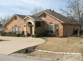 9408 Gimme Ct, Granbury, TX 76049