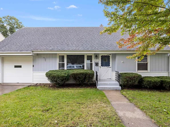 2911 18th Ave, Rockford, IL 61108