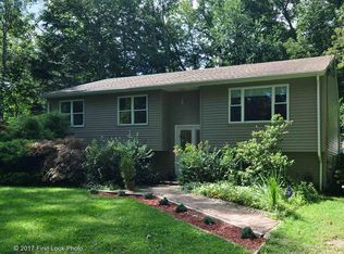 347 Hatchery Rd, North Kingstown, RI 02852