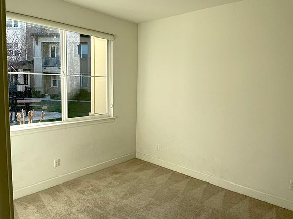 1st Floor ensuite overlooking picnic and playground area.