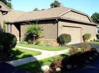 5759 Firethorne Dr, Toledo, OH 43615