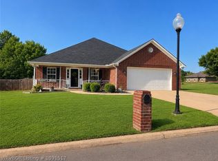 803 Brookridge Ln, Morrilton, AR 72110