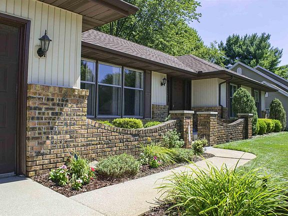 3rd image of 51888 Gentian Ln
