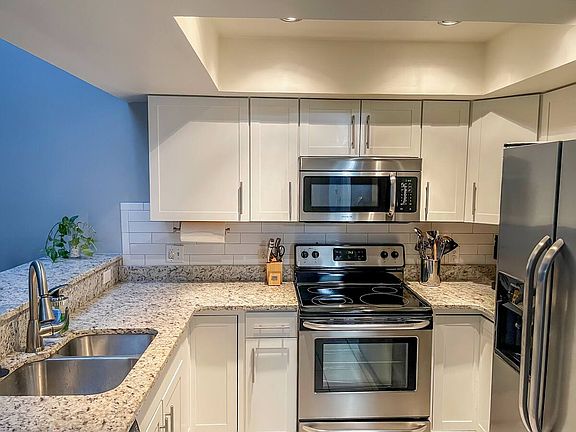 5th image of 5194 Lazy Oaks Dr #5194