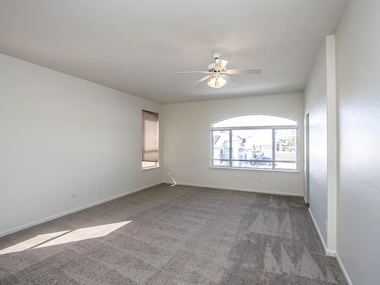 4627 E Dale Ln — Photo 18