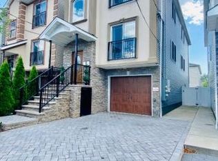 54 Delaware St, Elizabethport, NJ 07206