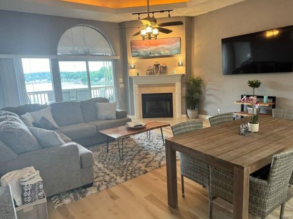 46 Aqua Finn Dr #4A, Lake Ozark, MO 65049