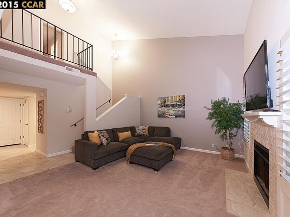 3rd image of 4871 Starflower Dr