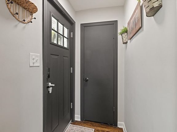3rd image of 4031 Park Ave