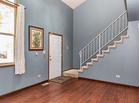 5th image of 269 W Broadmoor Ct
