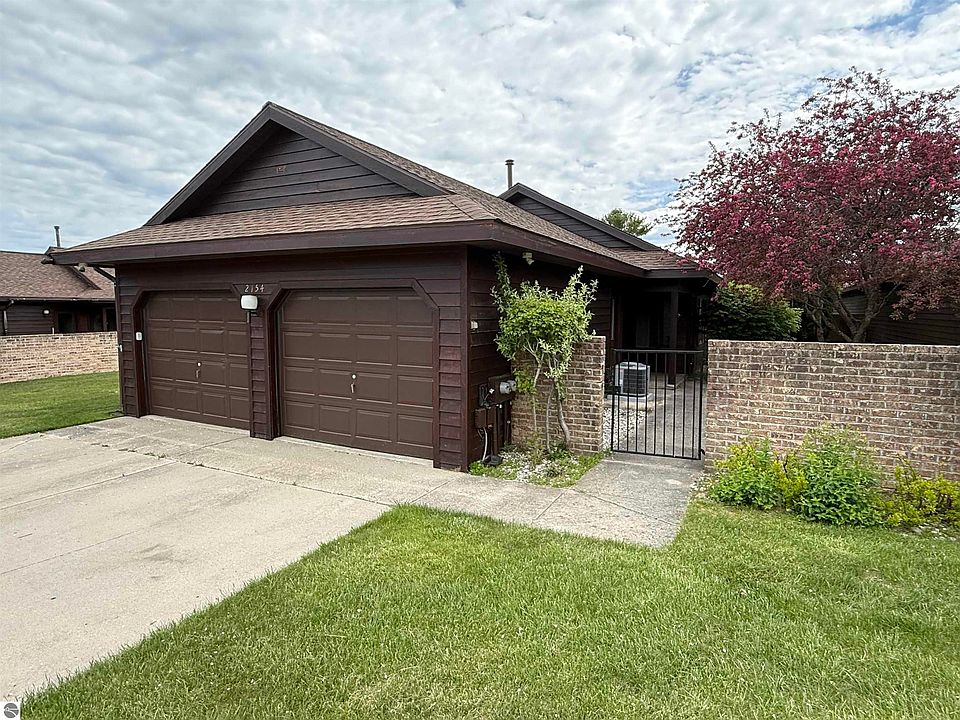 1st image of 2154 Hammond Pl W