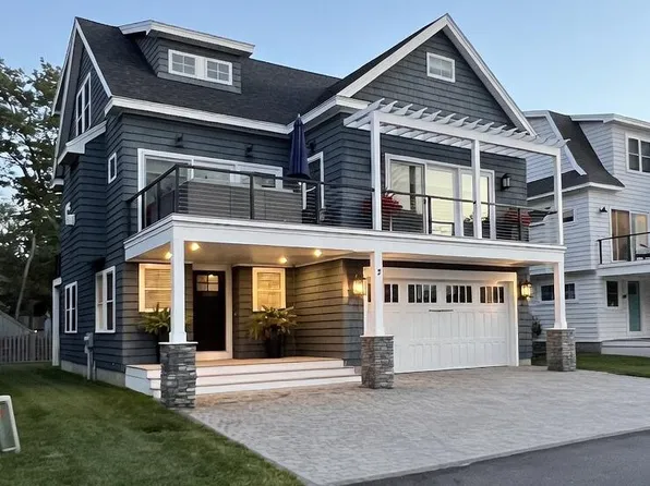 3 Driftwood Lane, Saco, ME 04072