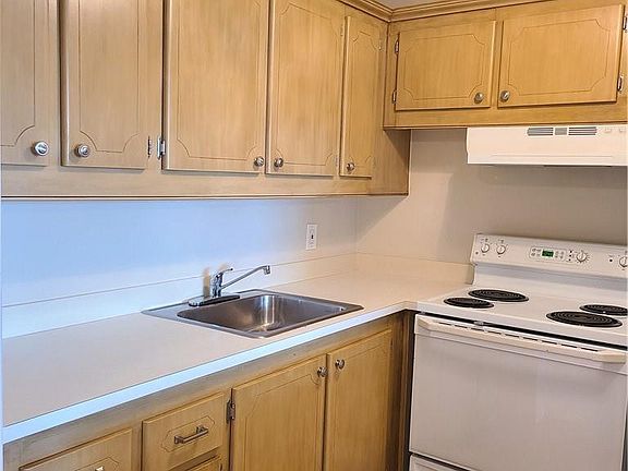 5th image of 38 Harwood B #38