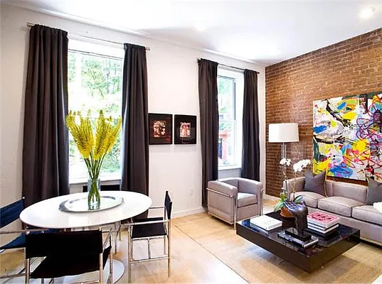 Rented by BARNES New York | media 9