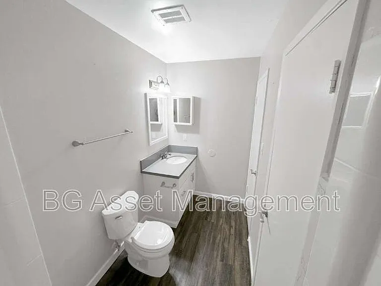 110 Avian Dr — Photo 12