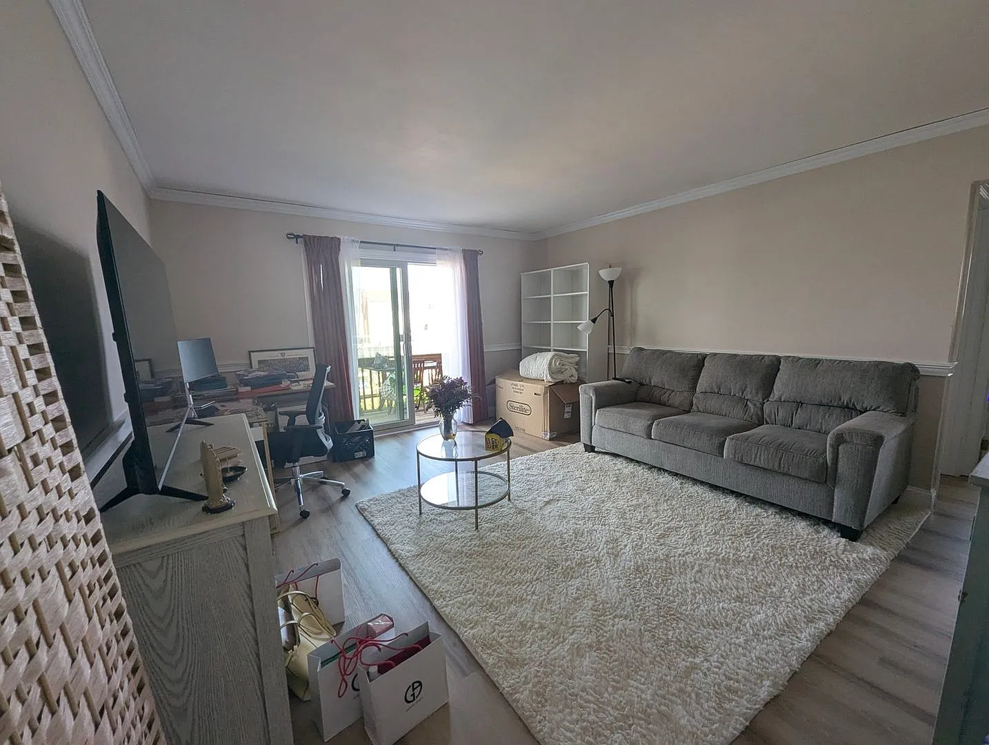 Renovated 1-Bedroom Apartment with Water Views, Private Entrance & Utilities Included — Photo 4